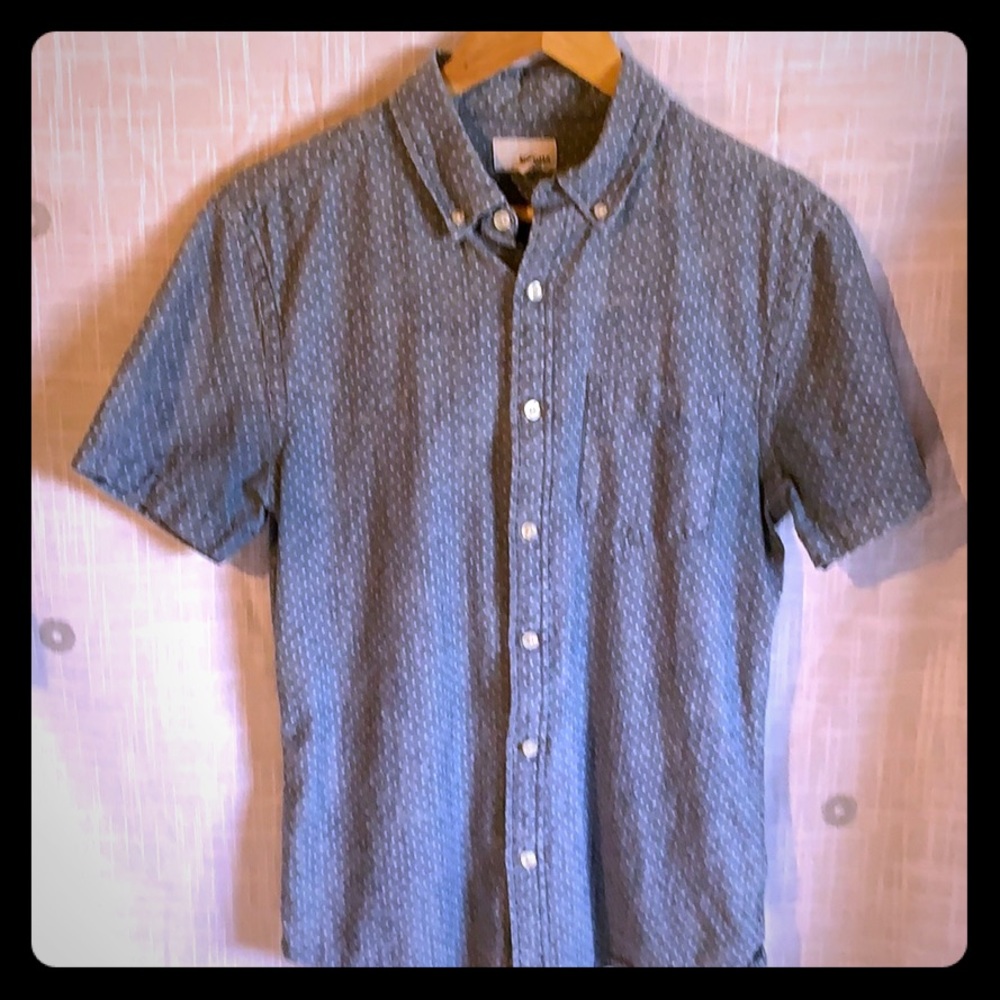 Men’s Small Sonoma Short Sleeve Button Up